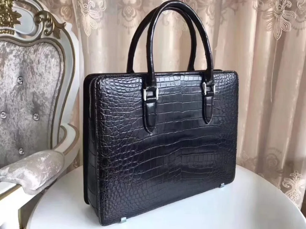 Рисунок 4 - Модный мужской деловой портфель