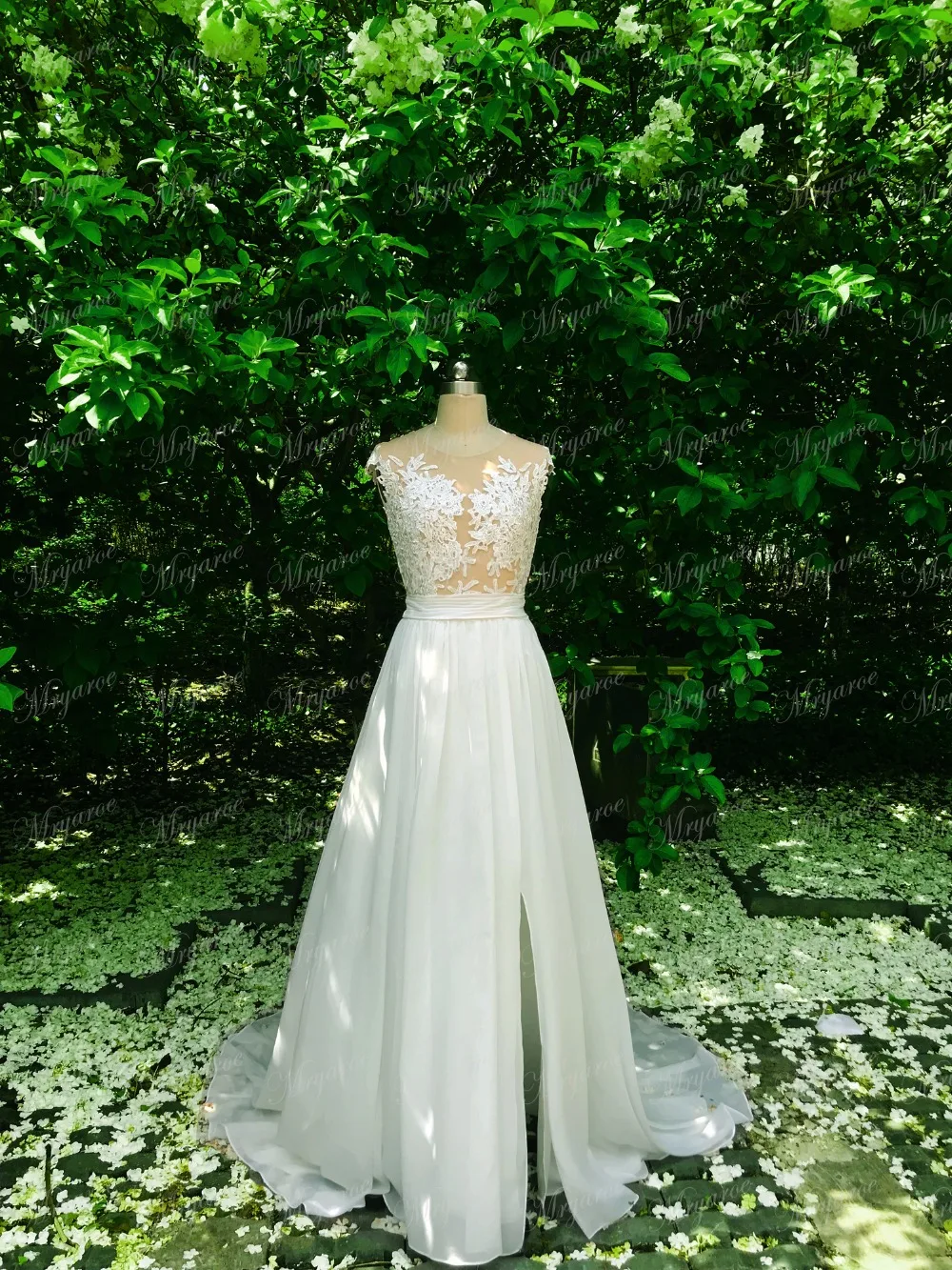 Mryarce Beach Wedding Dress 2018 Sheer Bodice Lace Appliqued  Flowing Chiffon Split Bridal Gowns With Cap Sleeves  (5)