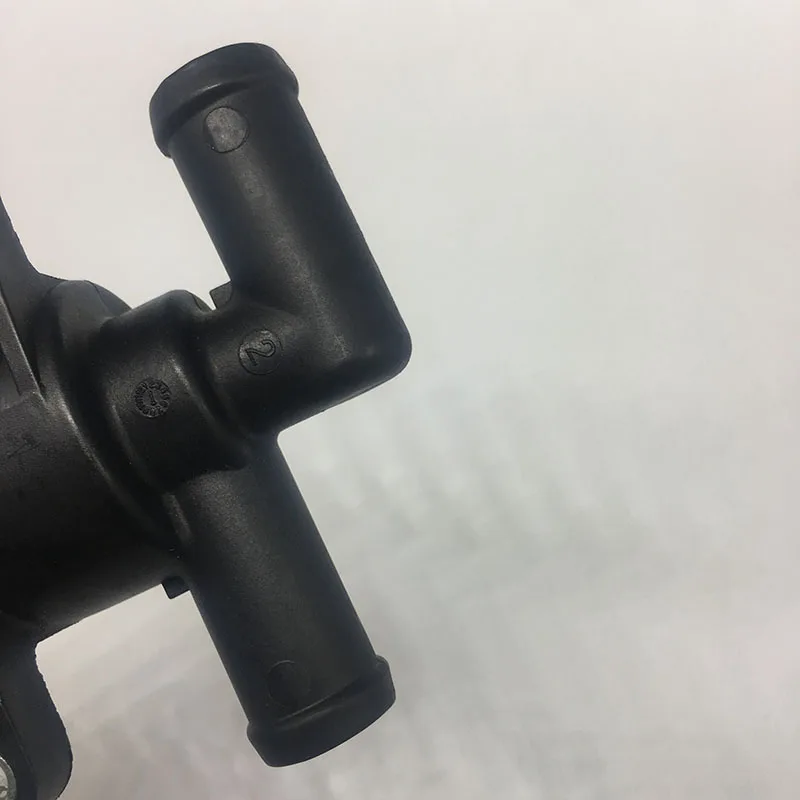Вспомогательный водяной насос для Volkswagen VW Beetle Golf Passat Polo Scirocco Sharan Tiguan Touran 7H0 121 671D