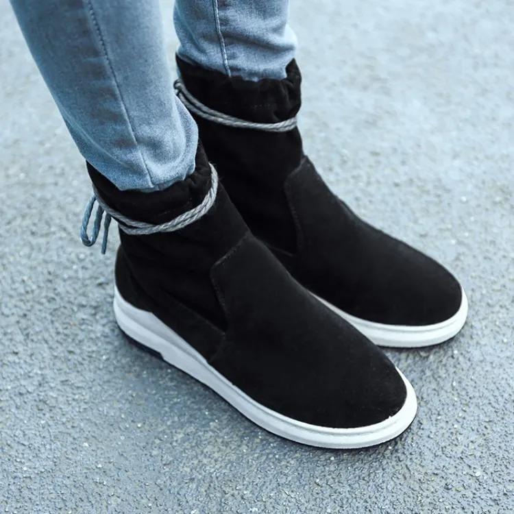 

Big Size 11 12 13 Short boots of waterproof platform with round head muffin bottom sleeve in Europe and America