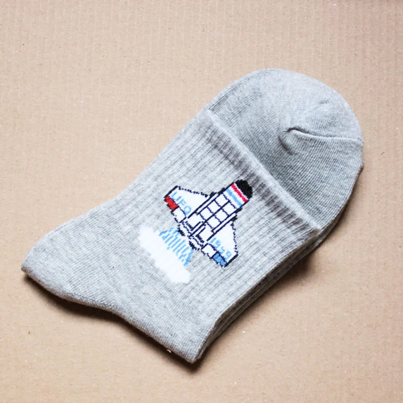 LNRRABC-Cotton-Casual-Harajuku-Low-Cut-Socks-Women-Floor-Length-Sock-For-Men-Cactus-Fire-Print.jpg_.webp_640x640 (8)