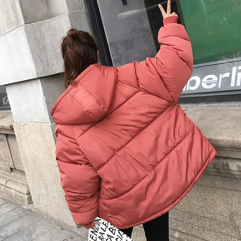 Осенне зимняя куртка женская парка с хлопковой подкладкой короткое пальто