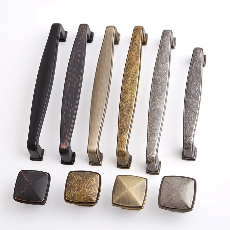 Retro Vintage 2PCS European Antique Kitchen Cabinet Pulls Handles Cupboard Wardrobe Drawer Shoe Cabinet Door Handles and Knobs Retro Vintage 2PCS European Antique Kitchen Cabinet Pulls Handles Cupboard Wardrobe Drawer Shoe Cabinet Door Handles and Knobs