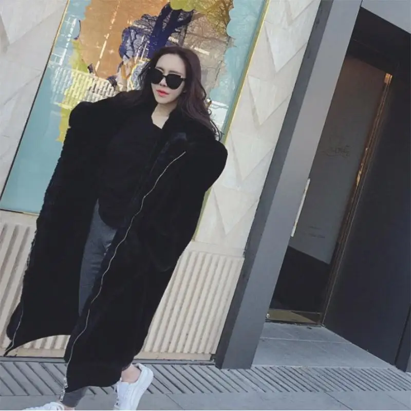 Женское зимнее теплое пальто с капюшоном, большие размеры, средней длины, однотонное, с мехом и искусственным мехом, для женщин,, повседневное, с длинным рукавом, плюшевое меховое пальто - Цвет: Черный