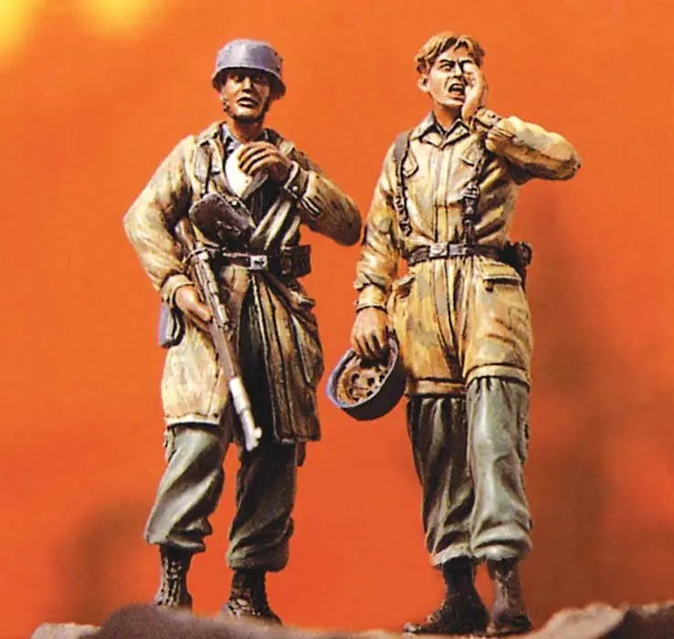 

Pre order goods-LF 0054 1/35 World War II German Paratroopers duo