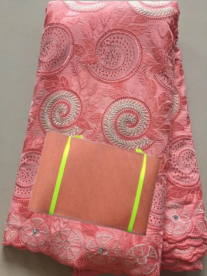 

Latest African Lace 2019 Swiss Cotton Lace Fabric High Quality Swiss Lace Material With Aso Oke For Man And Women FAX037