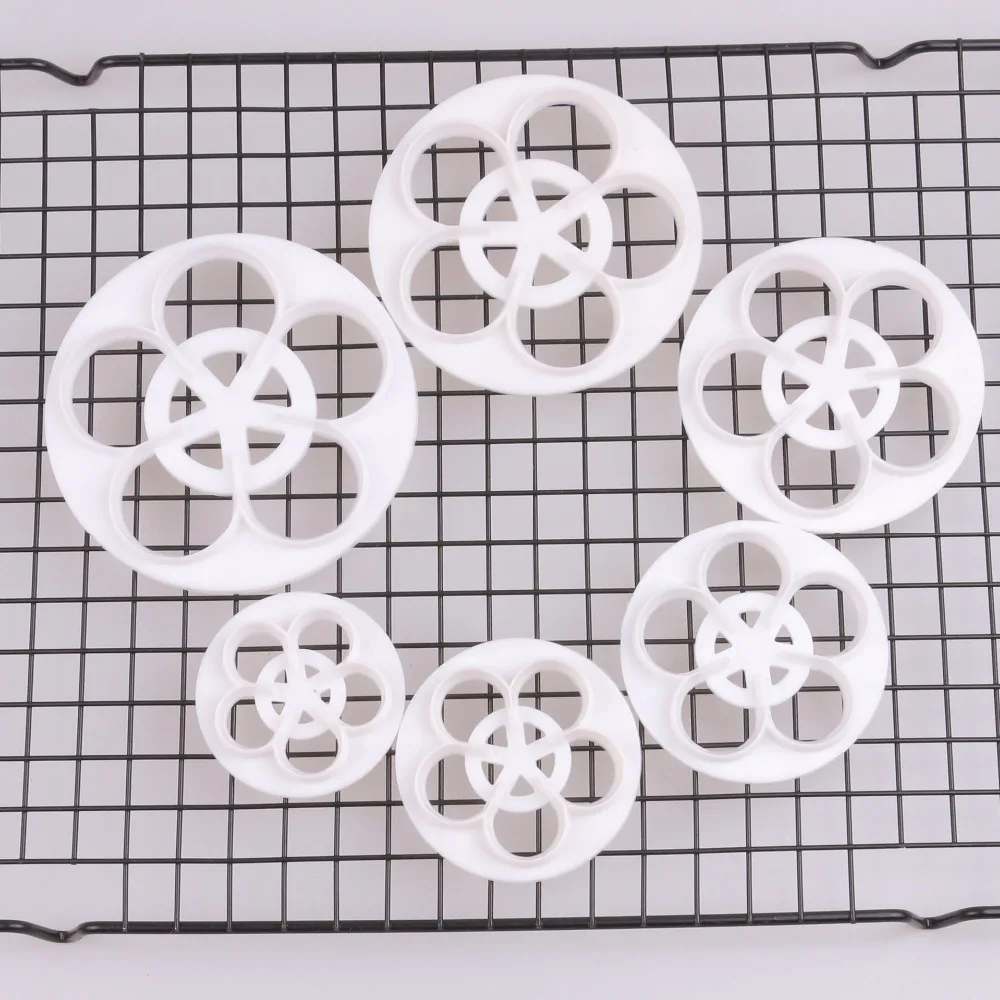 3780762391_521294732
