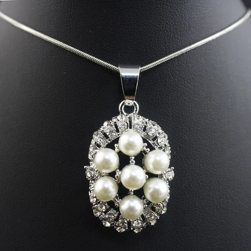 jiayijiaduo-Imitation-pearl-pendant-jewelry-sets-for-women-white-color-flower-necklace-earrings-party-costume-gift (3)