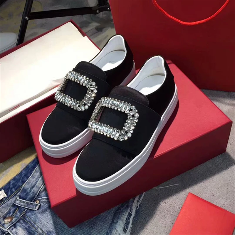 

Top Quality Luxury Crystal Women Loafers Fashion Silk Buckle Decor Round Toe Slip On Sneakers Outfit Flats Casual Shoes Woman