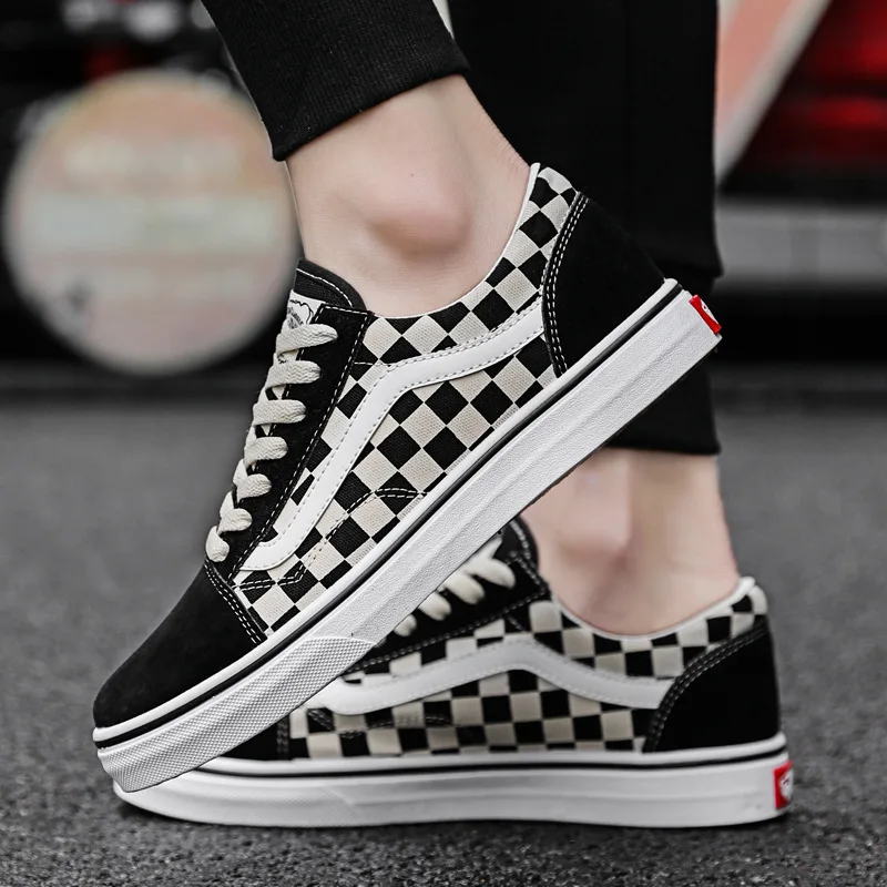 

2019 summer new casual fashion low-top shoes black and white cloth shoes men's shoes