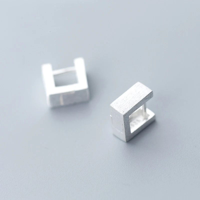 

New Arrival Women Sterling Silver Geometric Minimalist Korean Drawing Piercing Clip On Hoop Earrings Fine Jewerly Brinco Femme