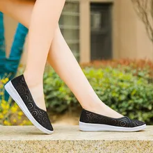 Для женщин Туфли без каблуков дышащая осень легкие носки обувь Женский, сетчатый обувь модные туфли-мокасины; водонепроницаемые мокасины; туфли на плоской подошве Повседневное большой Размеры