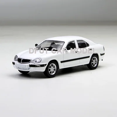 diecast 1:43 Alloy Toy Vehicles GAZ-3111 Sports Car Model Of Children's Toy Cars Original Authorized Authentic Kids Toys - Цвет: 2