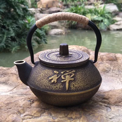 300 мл чугунный чайник небольшой чугунок японском стиле без покрытия гладить бутылки ручной работы воды чайник чугунные чайный сервиз - Цвет: 04 Teapot