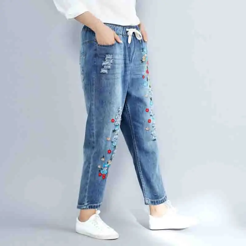 Сезон: весна–лето Для женщин джинсы корейский Цветы вышитые свободные девять очков джинсы Большие размеры Повседневное шаровары Штаны - Цвет: Синий