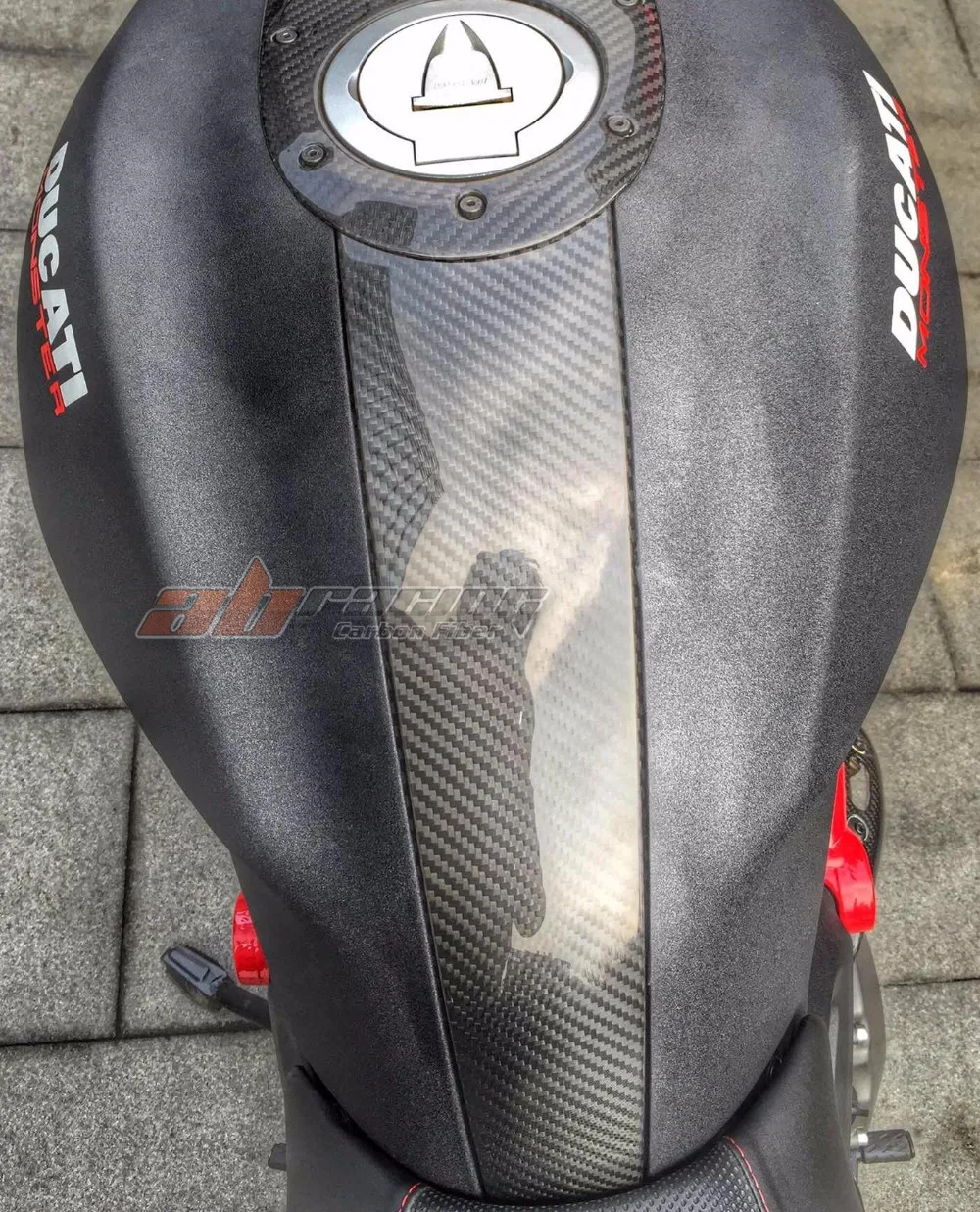 Танк Pad Обложка для Ducati Monster 696 795 796 1100 полный углеродного волокна 100% Танк Pad Обложка для Ducati Monster 696 795 796 1100 полный углеродного волокна 100%