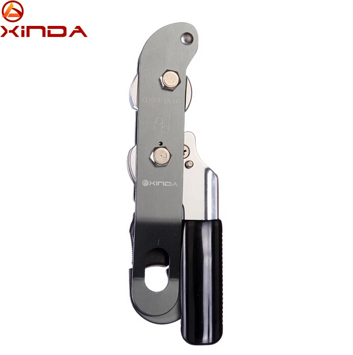 

XINDA Professional Rock Climbing Mountaineering Handle-Control Abseiling Device Downhill Descender Rappelling Antomatic Brake