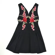 iSHINE Summer Women's Fashion Vintage Dresses A-line Deep V Neck Retro Embroidery Sexy Sleeveless Dress