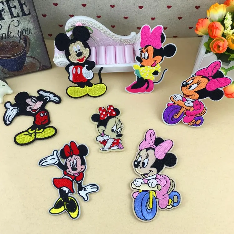 

5PCS Cartoon Patches for Clothing Free Shipping Lovely Doraemon Embroidered Stickers for Clothes Patch