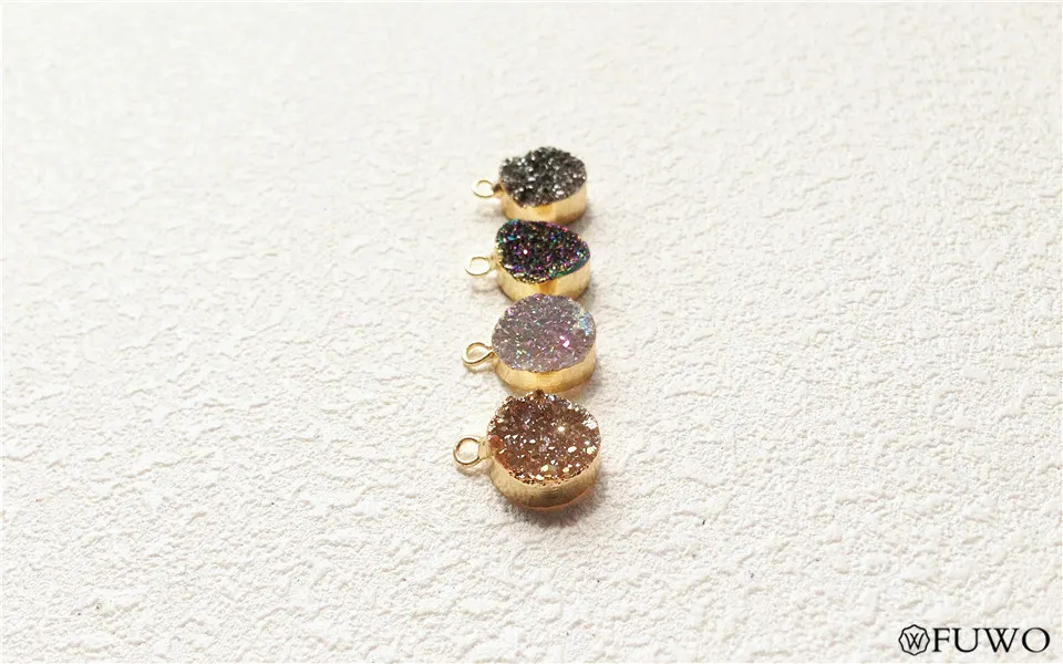 Aura Druzy Pendant 8