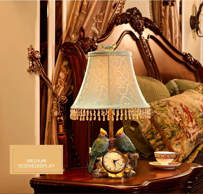 Декоративные часы с птицами настольная лампа прикроватная лампа винтажный смоляный стиль короткий современный абажур для гостиной спальни E27 светодиодный ночной Светильник