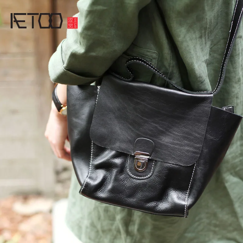

BJYL Autumn and winter on the new small bag black soft leather locomotive Messenger bag first layer leather casual handbag