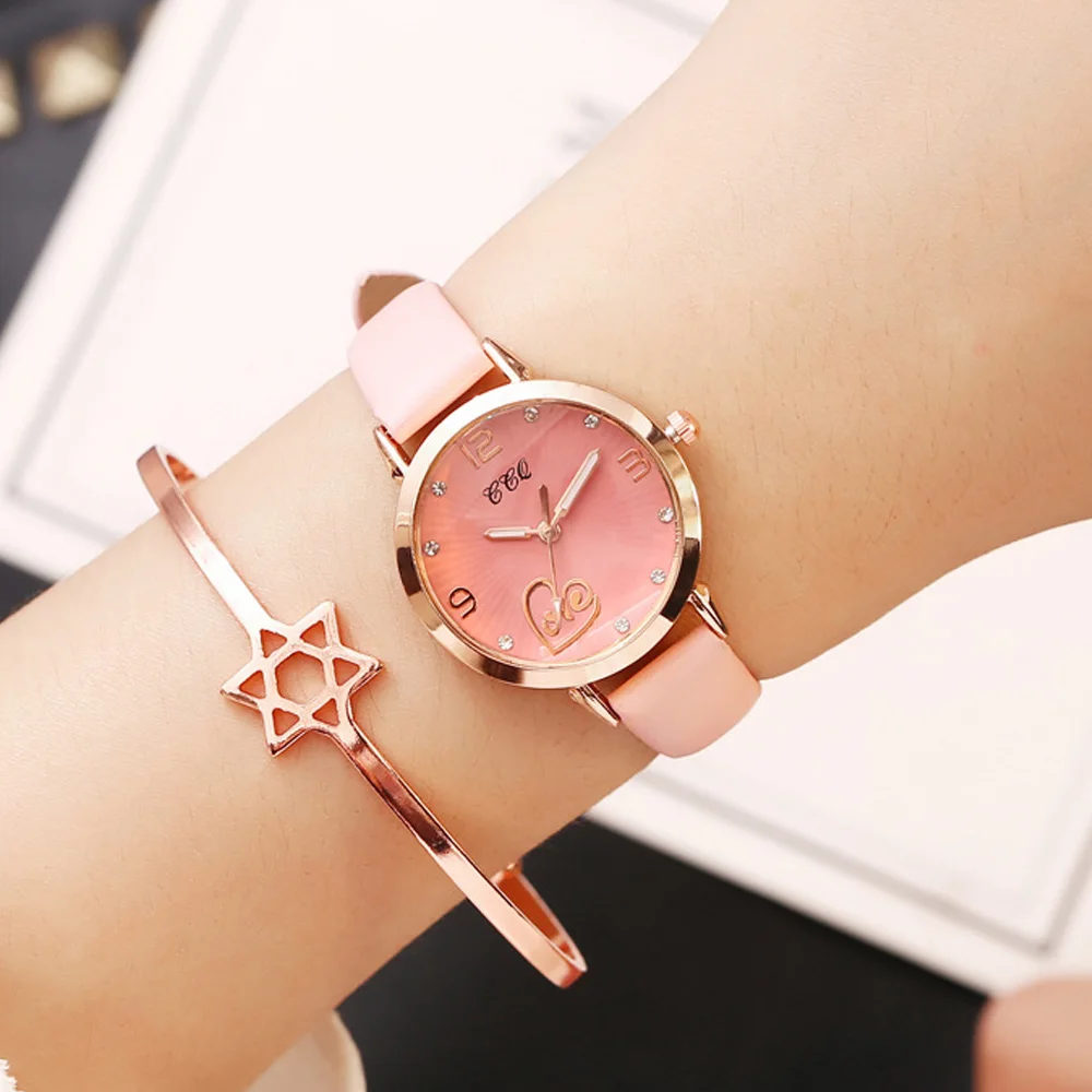 Модные розовые кожаные часы для женщин с металлическим корпусом, кварцевые часы, роскошные Кристальные женские часы с сердечком