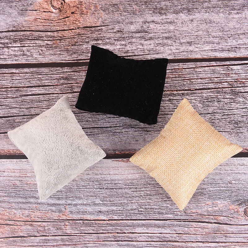 

Velvet Watch Pillow Jewelry Different Colors Display Boxes Holder Gifts Display High Quality
