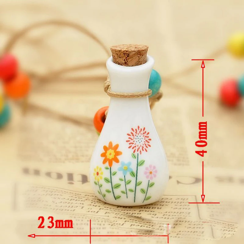 

Mini Cute 3ML Fashinable China Style Ceremics Bottle For Essential Oils Perfume Bottle With Wood Plog