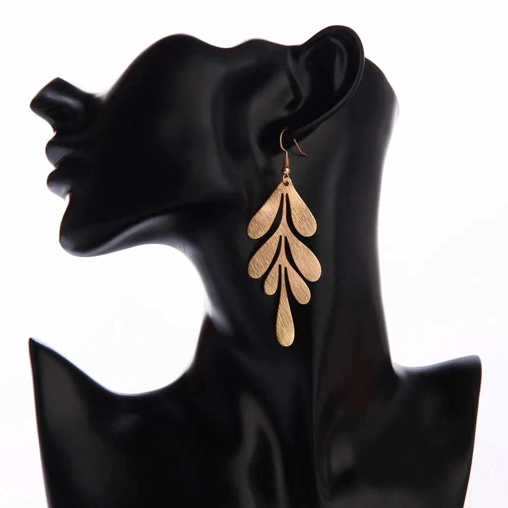 

Summer New High Quality Simple Retro Exaggerated Matte Gold Small Palm Earrings 2018 Women Wedding Party Jewelry Cheap Wholesale