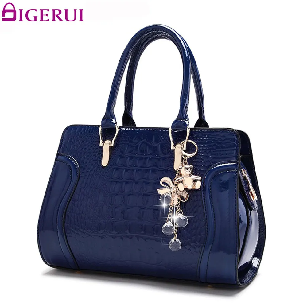 

DIGERUI Bag Women Patent Alligator Handbags Pendant Vintage Women Shoulder Bag Ladies PU Casual Shoulder Bags A4109