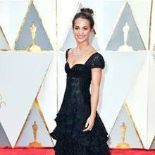 Алисия Vikander Черный Кружевной Красный Ковер Милая Короткие Рукава Платья Знаменитостей Оскар Высокий Низкий Партия Vestidos De Noche