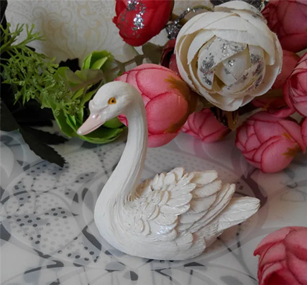 Beautiful Swan Pvc Resin Toys Party Decoration gift - 3