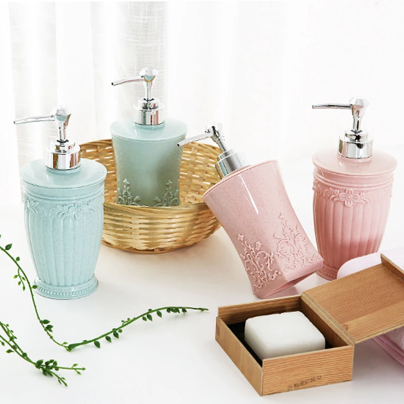 

European 3D Carved Plastic Refillable Dispenser Cream Lotion Dispenser Shampoo Liquid Soap Shower Gel Container Bottles 400ml