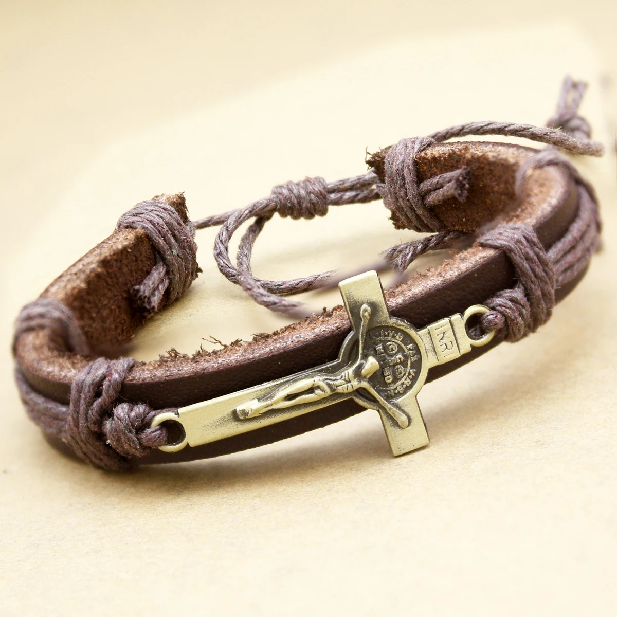 Католический религиозный крест Иисус Распятие святой Медаль кожаные браслеты жесткий браслет Masculina манжеты мужские ювелирные изделия