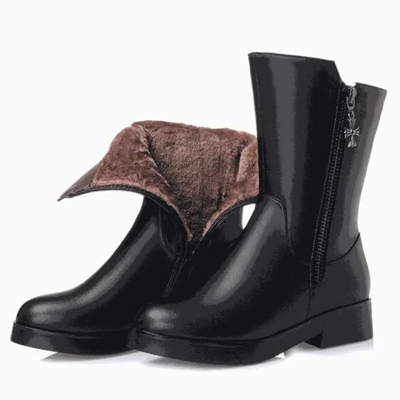 

2018 Winter Large Size Cowhide Warm Plus Velvet and Wool Snow Boots Women Boots Fashion Shoes Woman In-tube Boots Martin boots