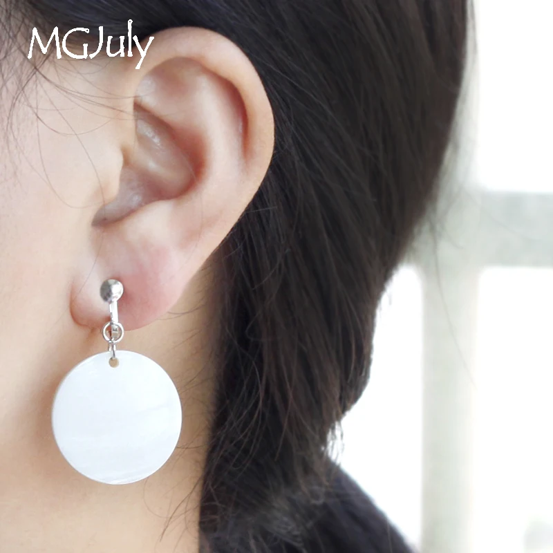 

Geometry Round Shell Earrings Without Piercing Minimalist Shells Clip Earrings No Hole Ear Clips Women Earring Jewelry CE167