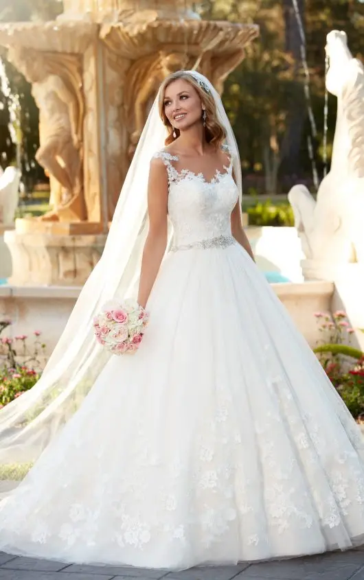 sell back wedding dress