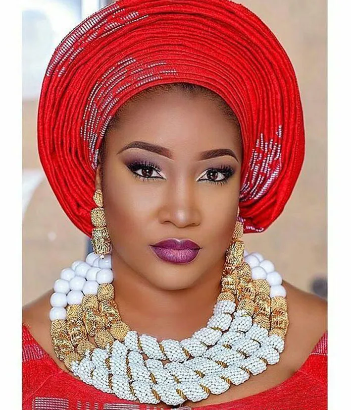 

Luxury White African Wedding Beads Jewelry Set for Women Chunky Gold Statement Bridal Necklace Earrings Set 2017 WE119