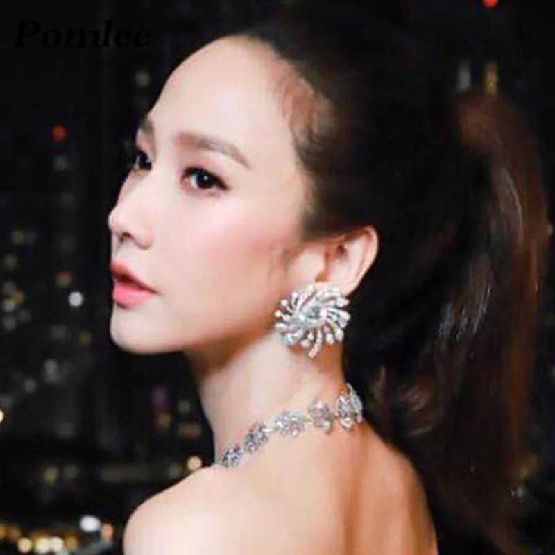 

Pomlee 2019 Korean Glass Stud Statement Earrings for Women Fashion Jewelry Trendy Earrings Wedding Gifts Fashion Party Gift Hot