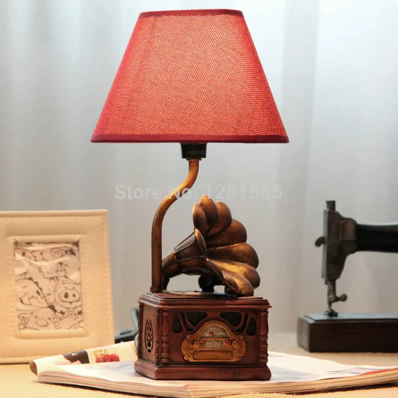 

Nostalgic cartoon table lamp Phonograph styling table lamp for bedroom bedside table lamp style fashion gift for kids reading