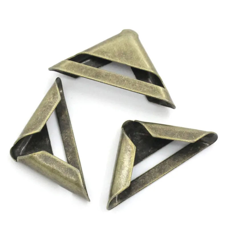 

100PCs Book Scrapbooking Albums Folders Corner Protectors Bronze Tone 23mm x 17mm 7/8"x 5/8"