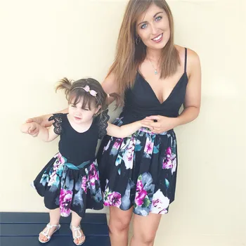

2019 Hot Summer Family Matching Dress Mother & Daughter Lace Floral Dresses Outfits