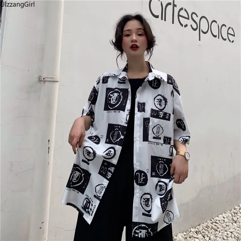 

Korean Streetwear Harajuku Japanese Letter Graphic Print Pocket Loose Blouse Hip Hop Loose Top Shirt Women Man Summer Plus Size