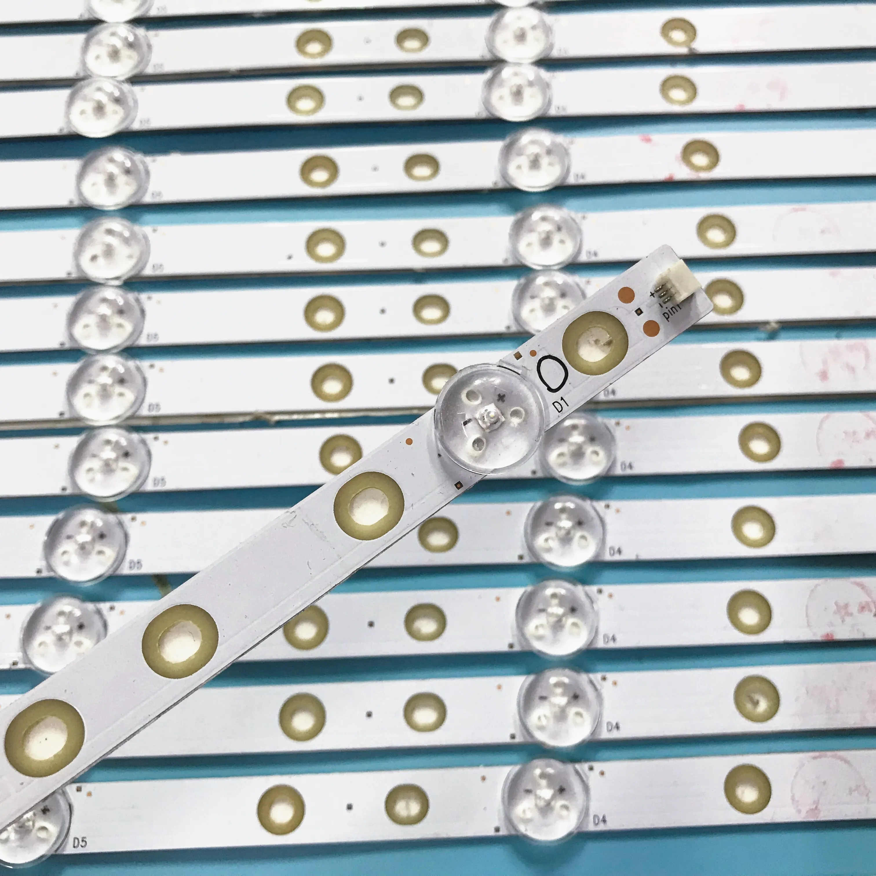 1set=16PCS LED Backlight Ar ray So ny 65" KDL-65W for T650HVF05.2 T650HVF05.1