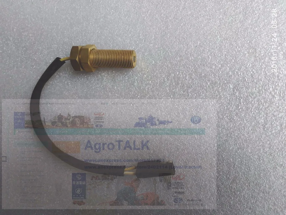 

Jinma series tractor parts, the speed sensor as picture showed, please check the shape of the connector , Part number: