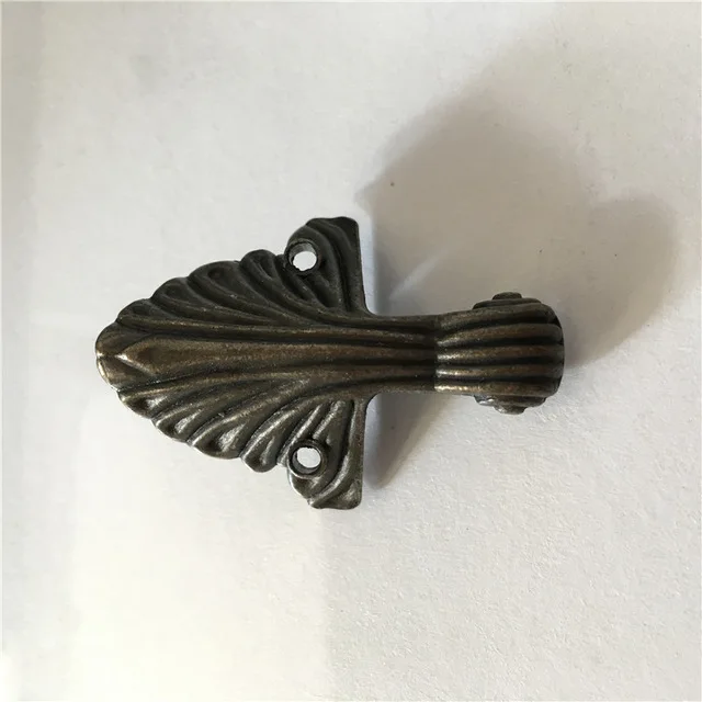 Case-Box-Corners-For-Furniture-Decor-Triangle-Pattern-Carved-Furniture-Hardware-corner-antique-footing-corner.jpg_640x640