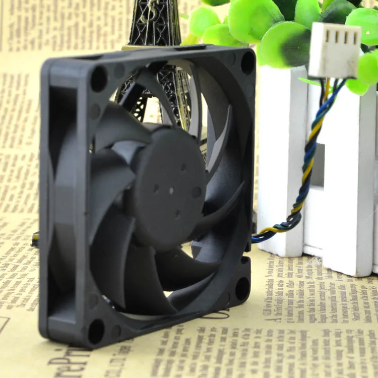 الشحن مجانا الأصل afb0712hhb 0.45a cpu المبرد 7015 مروحة pwm التبريد 70*70*15 ملليمتر 4pin