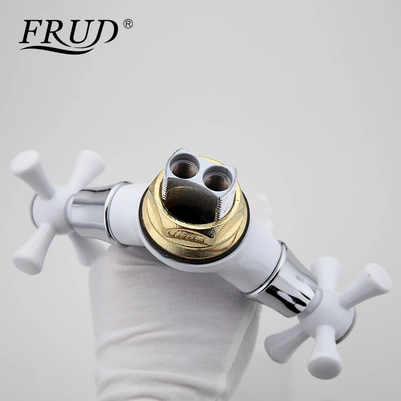 Кухонный кран Frud для холодной и горячей воды с двойной ручкой одним отверстием