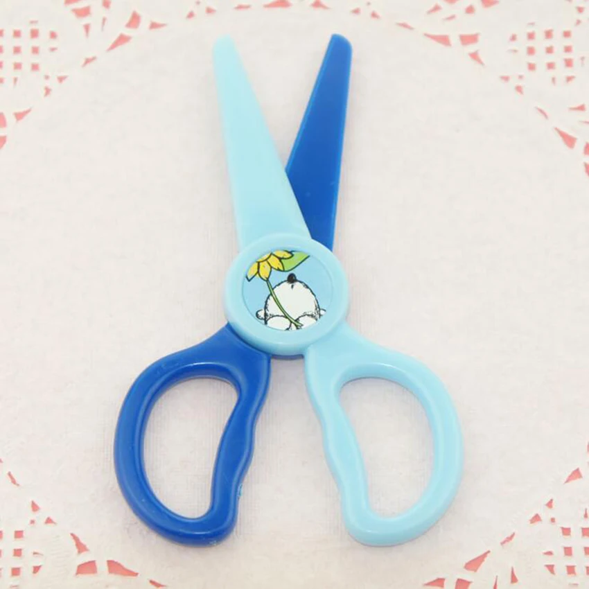 Новые 1 шт. мини-безопасные круглые пластиковые ножницы Студенческая детская бумага резка Миньоны принадлежности для детского сада школы